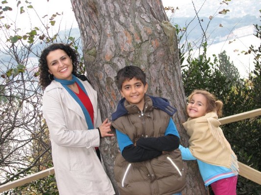 Özgül Gülbaş.jpg